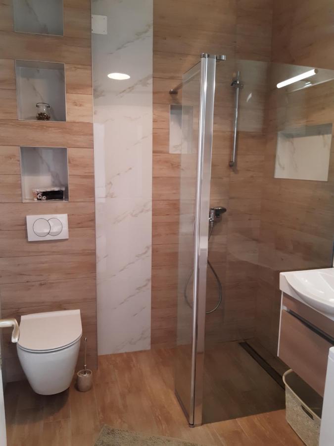 Vakantiehuis Jardin With Free Cowered Parking Zadar