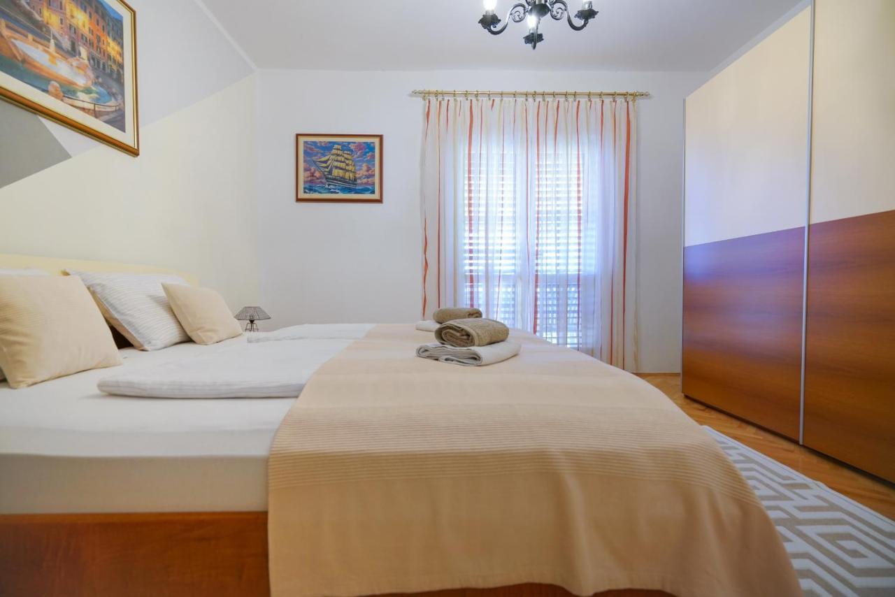 Vakantiehuis Jardin With Free Cowered Parking